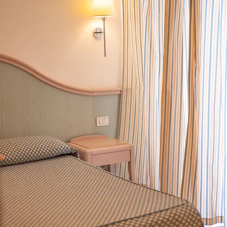 Szálloda Splendid 3*