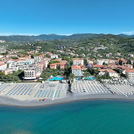 Splendid Szálloda 3*