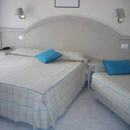 فندق Splendid 3*